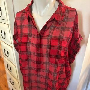 Tara by Vince Camuto Red Plaid Women's Top